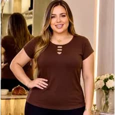 Blusa Feminina Plus Size GG 44-48 Essence – Detalhe Aura Chic em Viscolycra Premium