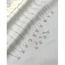 OI HELLO LOJA - Colar letra inicial cravejada banhado à prata 925 Elegante e estiloso letra zirconia