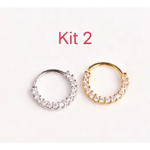 Kit 2 Piercing de Argolas Cravejadas Com Zircônia Prata E Dourada.