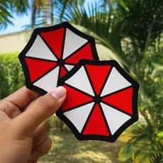 Porta Copos Resident Evil Vídeo Game Lavável Resistente Flexível Emborrachado P/Bebidas Escorredor