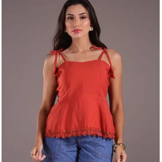 Blusa Feminina com Renda na Barra e Lastex nas Costas Alça Ajustável Moda Verão Elegante