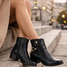 Bota Feminina Urbana Cano Curto Estilo Country Chic Tendência Atual Confortável Moderna e Elegante