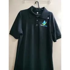 Camiseta Gola Polo Masculina Bordada no Peito Seu Logo Personalizado em Piquet