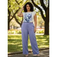 Conjunto Plus Size Feminino Rio – Blusa Estampada + Calça Pantalona com Nervura | Look Elegante