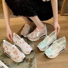 Calçados Femininos Tênis Bordados Florais para Mulheres Slip-On Salto de Malha Confortável Calçados Femininos ZZFS