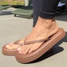 Chinelo Plataforma Feminino Veneza – Confortável, Leve e Estiloso | Solado Alto Antiderrapante