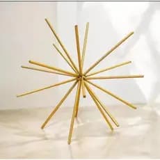 Escultura Ouriço Dourado - Design Elegante, Material Resistente, Versatilidade Decorativa