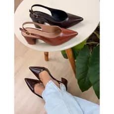 Scarpin Feminino Slingback Bico Fino Corte Vamp Salto Bloco Médio Confortável Elegante Tendência