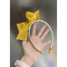 Tiara Dourada com strass - Tiara de luxo - Tiara de cabelo - Tiara infantil - Natal - Ano Novo - Comemorações