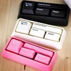 Mini teclado conjunto de papelaria clipe ímã perfurador grampeador escova estudantes presente material escolar