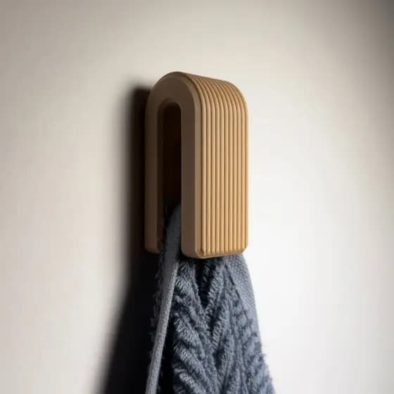 Gancho pata toalha moderno, sofisticado, minimalista, perfeito para quem não quer furar a parede