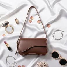 Bolsa Feminina Baguete De Ombro e Mão Alça Ajustável Regulável Tampa Elegante Luxo Couro Sintético