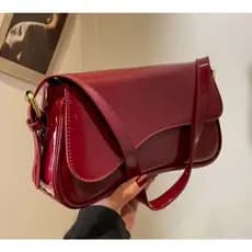 Bolsa Feminina Meia Lua Baguete de Ombro Com Alça Transversal Balada Acabamento Premium Verniz