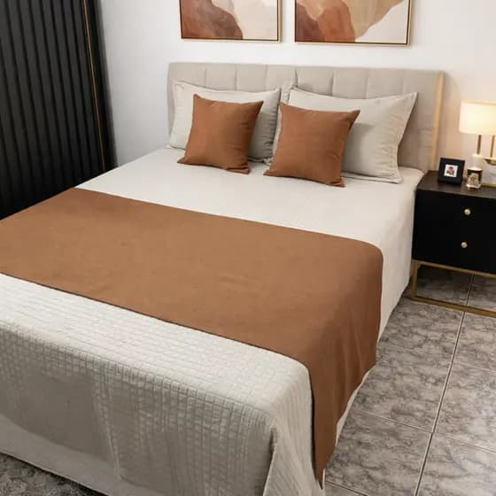 Peseira de Cama Linho Decorativa para Cama Casal Queem King