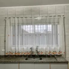 Cortina de Cozinha Voil Bordado 3 e 4 metros| Estampa Fruta Acabamento Lateral