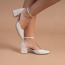 Sapato Feminino Scarpin Bico Fino Social Traseiro Fechado Salto Bloco Grosso Fivela