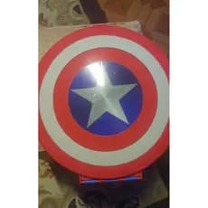 mochila infantil capitäo américa "usado"