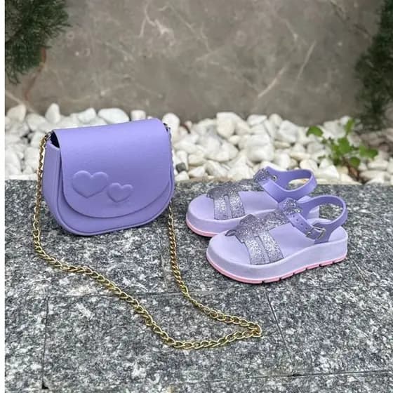 Kit Infantil Sandália com Glitter + Bolsinha Coração Transversal | Confortável, Leve e Estiloso