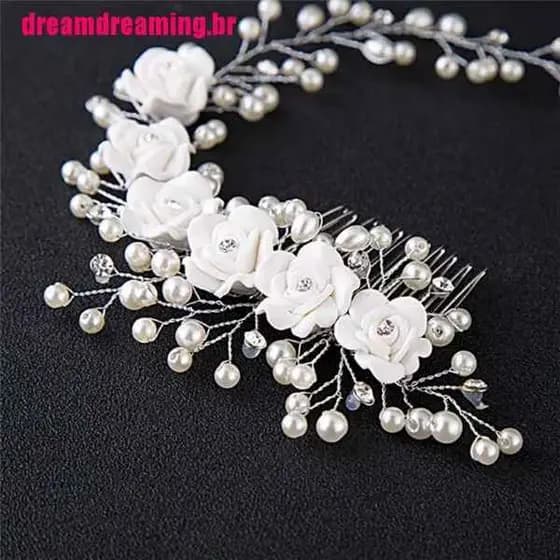 Pente De Cabelo com Flores Branca e Pérolas Luxo Para Noivas / Pente Feito À Mão / Acessório De Cabelo