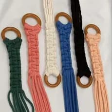suporte para planta em macrame feito a mão 80 cm Decoração boho para vasos