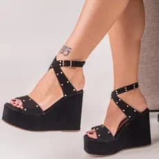 Sandália Anabela Feminina Salto Alto 12cm Meia Pata Plataforma Confortável com Tachas Douradas