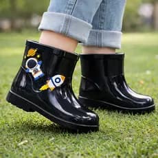 Galocha Infantil Menino Botinha Personagem Astronauta Bota Chuva Impermeável Solado Macio Tratorado Leve