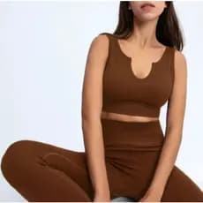 Novo estilo europeu e americano seamless yoga wear mulheres terno threaded sports fitness terno u-neck