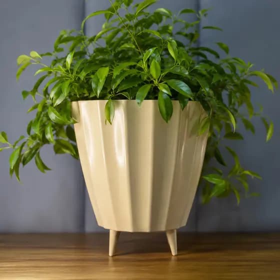 Vaso Planta Cachepot Decorativo Polietileno Bojo Cacau N5 c/Pé 22x25