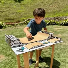 Pista De Skate Fingerboard Em Mdf Adesivado Manobras Skate Dedo