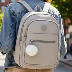 Mochila Bolsa Feminina Tactel Nylon Escola Faculdade Premium Trabalho Com Pompom De Brinde