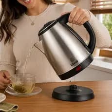 Chaleira Elétrica Bule Inox 1.8L Tampa Rápida 1500w 220v Esquenta Ferve Água Café Chá Chimarrão