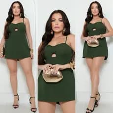 MACAQUINHO VERDE MILITAR SAIA SHORT COM ALÇA REGULÁVEL TECIDO DUNA MODA FEMININA
