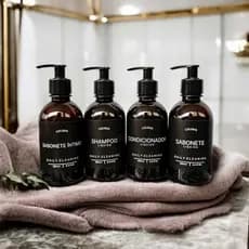 Kit 4 Frascos Âmbar 250ml para Viagem | Shampoo Condicionador Sabonete Líquido | Dispenser Organizador