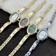 Novo Relógio De Pulseira Da Moda , Requintado Feminino Moderno Personalizado Com Impressão De Romance , Melhor Presente