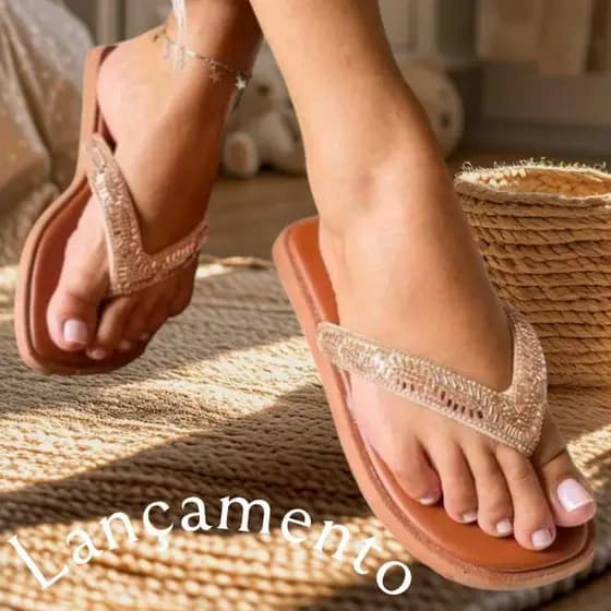 Sandalia feminina chinelo Papete Rasteirinha confortavel estilo em v strass  exclusivo JULIER .