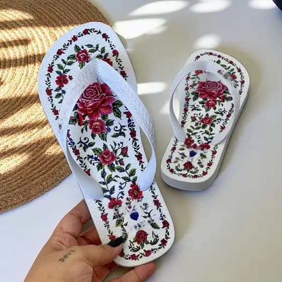 Chinelo Feminino Estampado Floral Vermelho