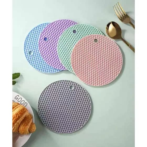 Kit 4 Descansos Panela em Silicone Protetor Resistente 18CM cor aleatorio