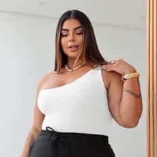 Body Feminino com Fivela Um Ombro Suplex Romantic Plus Size