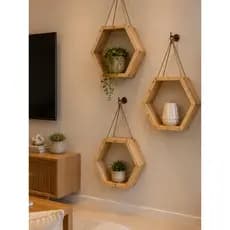 Kit 3 Nichos Hexagonais Suspensos em Madeira Pinus Decorativo Para Sala Quarto e Cozinha