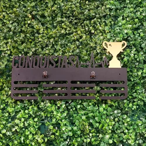Porta Medalhas Universal Corrida Cross Fit Bike Suporte de Parede Preto com Acrílico Dourado Espelhado Troféu
