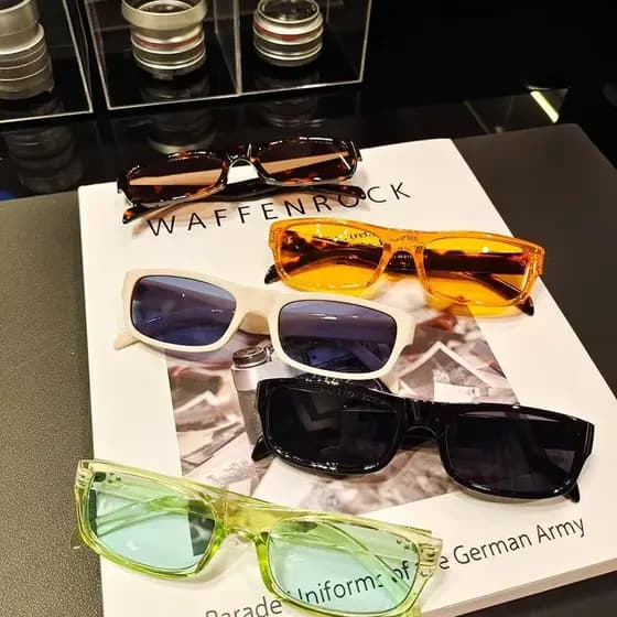 Retro Square Women Sunglasses Brand Vintage Small Rectangle Sun Glasses Green Eyewear for Ladies01