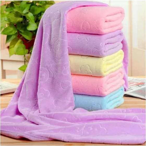 Toalha de Banho Infantil 140x70cm Super Absorvente Macia Estampa Urso/Capivara Várias Cores Secagem Rápida