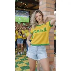 Camiseta Feminina em Tricot Telado Copa Brasil – Estilo Esportivo Fashion Veste 38 a 42