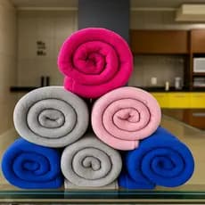 Manta Cobertor Anti Alergica Toque Macio 1.80 x 2.00 Otima Para Levar Viajem