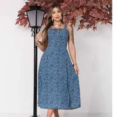VESTIDO MIDI ROMANTICO COM ESTAMPA FLORAL COM ALÇA E ELASTEX.
