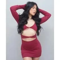 vestido Yasmin manga longa detalhe de decote ousado Festa & Balada moda gringa