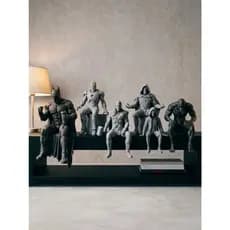 Miniatura Decorativa Sentado – Action Figure Geek para Estante, Mesa e Decoração