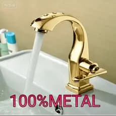 Torneira 100% Metal Brilhante Para Lavatório De Banheiro Dourado 15247G