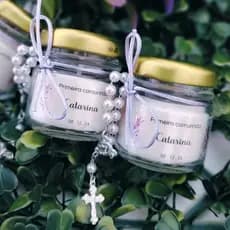 1 Vela Aromática Personalizada com Mini Terço para Batizado