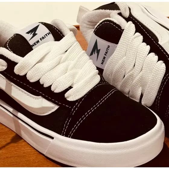 Tenis Unissex Old Knu Masculino Feminino Preto Branco 34 Ao 43 Aproveite ENVIO IMEDIATO.